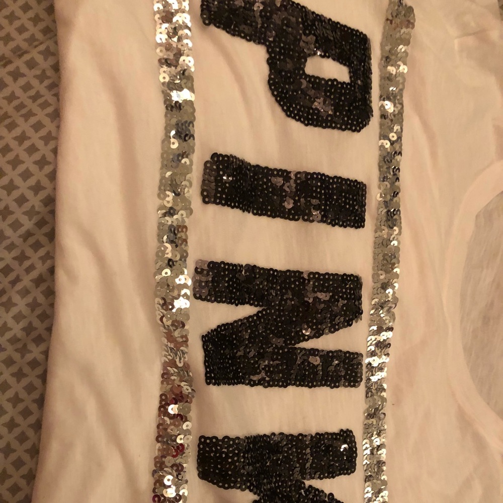 PINK VS short sleeve sequined shirt
